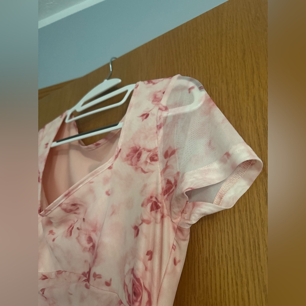 Floral Pink Women's Dress - Shein MEDIUM never worn - Picture 3 of 6